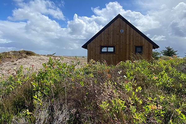 Tiny Houses ved Vesterhavet: Et arkitektonisk mesterverk med wedi gulvelementer og rustfrie rister